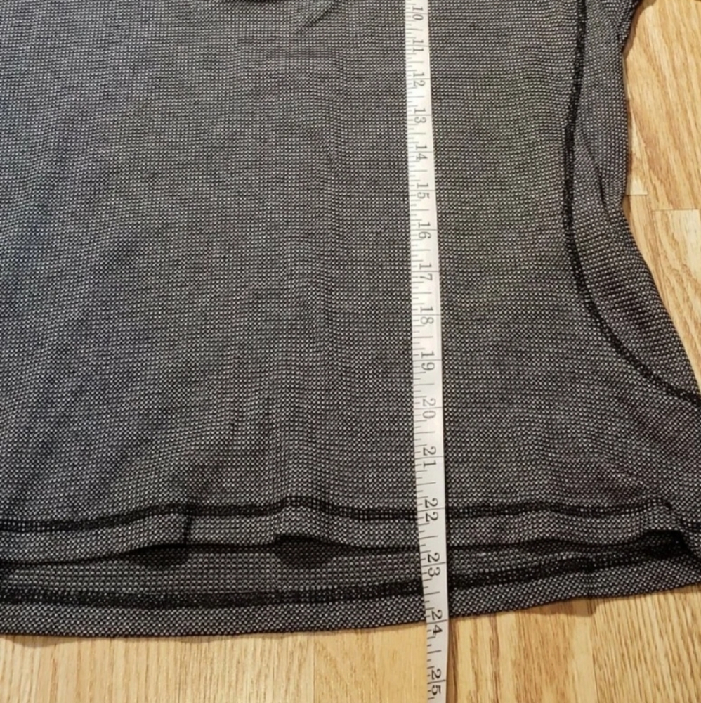 Amongst Others Men's Shirt Size: Medium - Picture 4 of 11